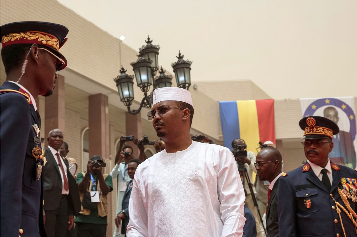 TCHAD : Le Maréchal Mahamat Idriss Déby Itno touché par la grâce ?