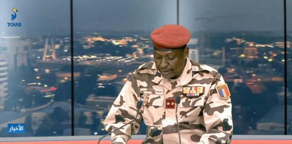 TCHAD : À N’Djamena, le défi des motos surchargées : entre survie économique et insécurité routière.